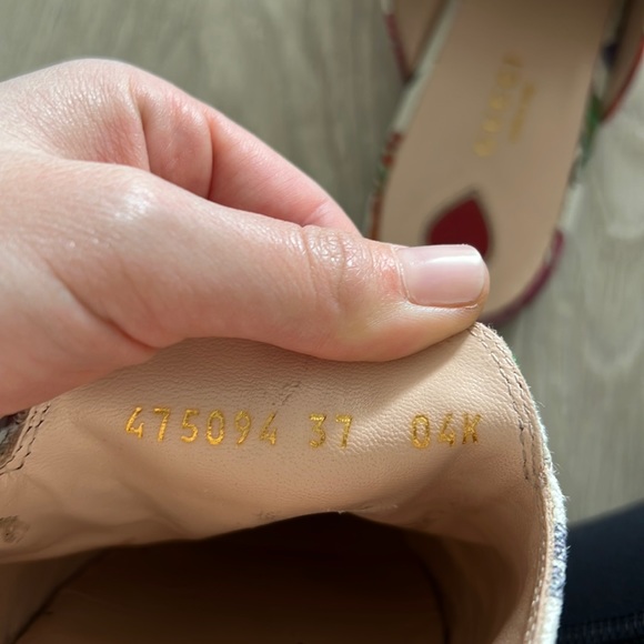 Gucci Floral Mules - Picture 4 of 5